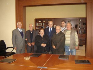 prefettura Da sinistra Missineo, Caporale, i coniugi Carmina, Andrea e Giuseppe Provazza