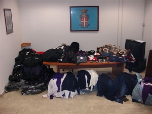cc-vestiti-contraffatti I vestiti contraffatti sequestrati dai Carabinieri
