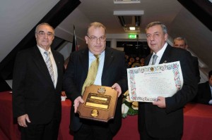 premio-lions Sandro Borruto riceve il premio Lions