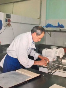 Tanino Fida nel suo laboratorio