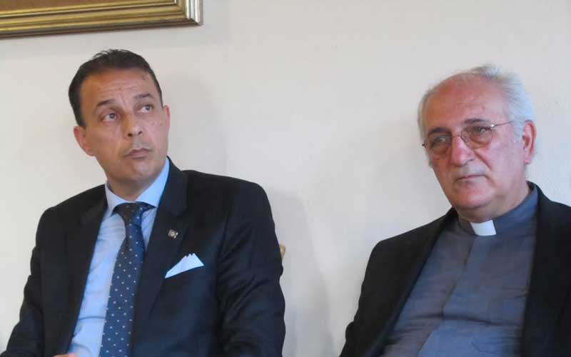 Giovanni Nucera e Don Ernesto Malvi, parroco di Cardeto