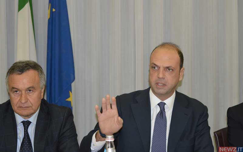 Il vice ministro Bubbico e il ministro Alfano