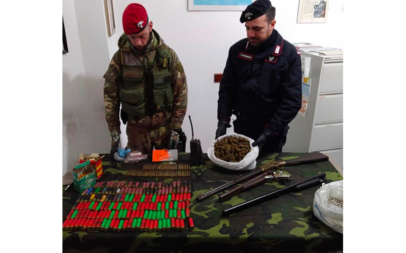 Ciminà Carabinieri armi munizioni canapa